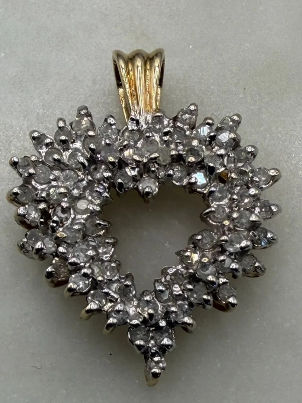 Stunning 10K Yellow Gold Diamond Heart Pendant 3.9g - Pavé Real Diamonds - Picture 4 of 8